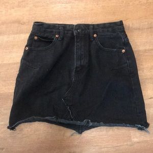 Black jean skirt!!